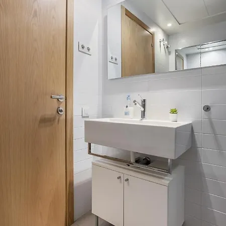 Flateli Navas D02 Apartment *
